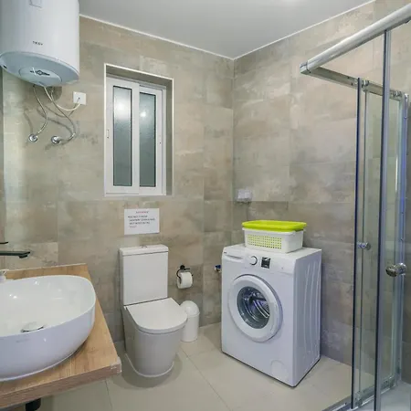 Comfort - Steps From Amenities Apartament