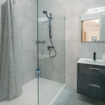 Comfort - Steps From Amenities San Pawl il-Baħar