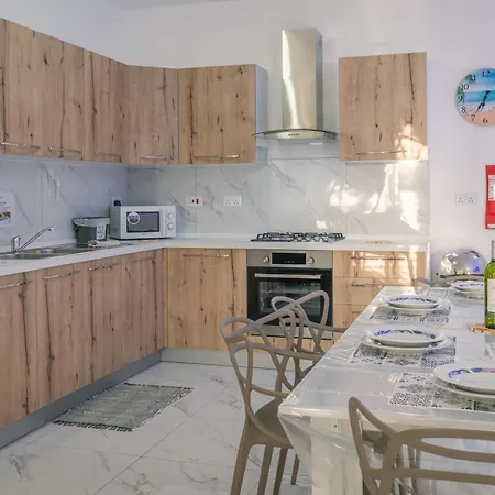 Comfort - Steps From Amenities San Pawl il-Baħar