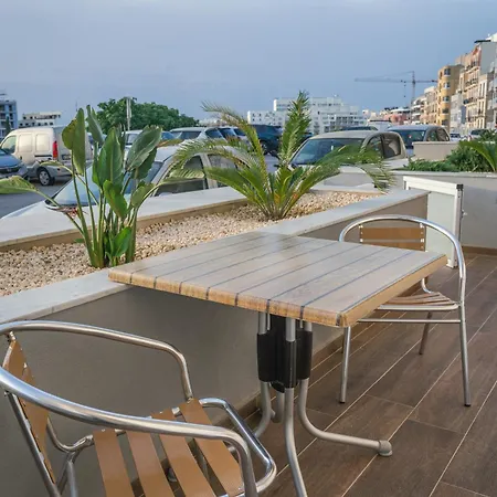 Comfort - Steps From Amenities San Pawl il-Baħar