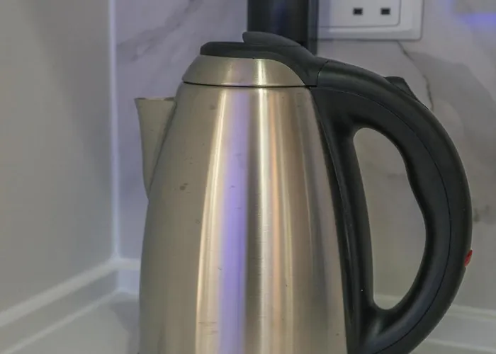 Comfort - Steps From Amenities