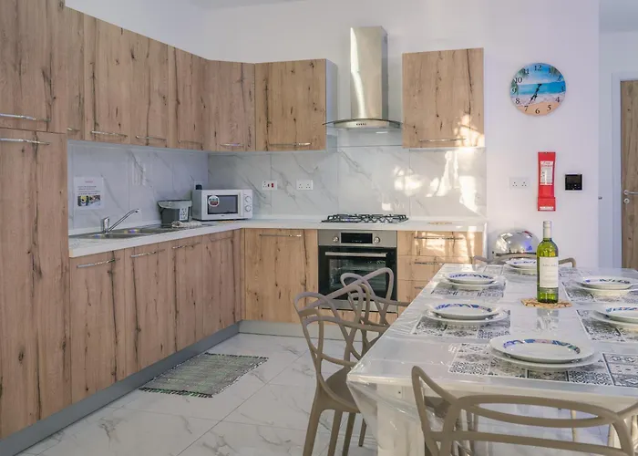 Comfort - Steps From Amenities San Pawl il-Baħar